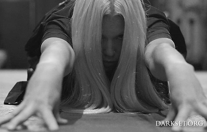 Emily Durand via darkset.org